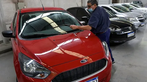 ante-la-escasa-disponibilidad-vehiculos-cero-kilometro-muchos-se-inclinan-la-entrega-inmediata-que-ofrecen-los-usados-foto-orlando-pelichotti-los-andes